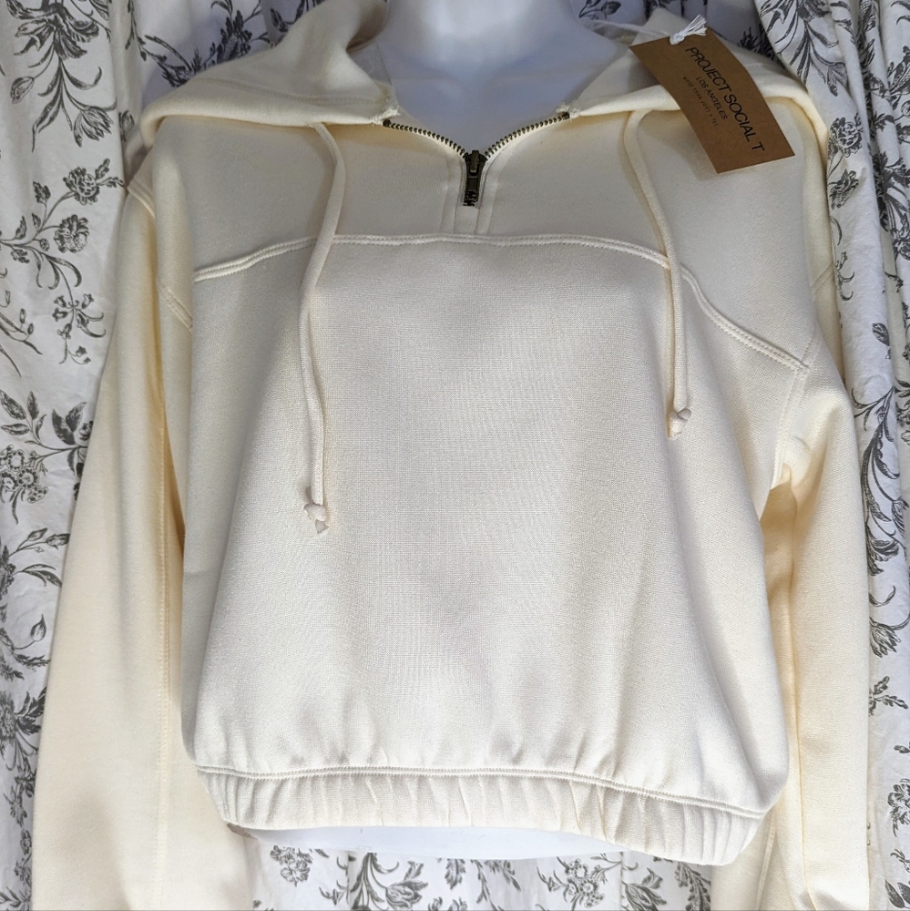 Project Social T - NWOT no tags
